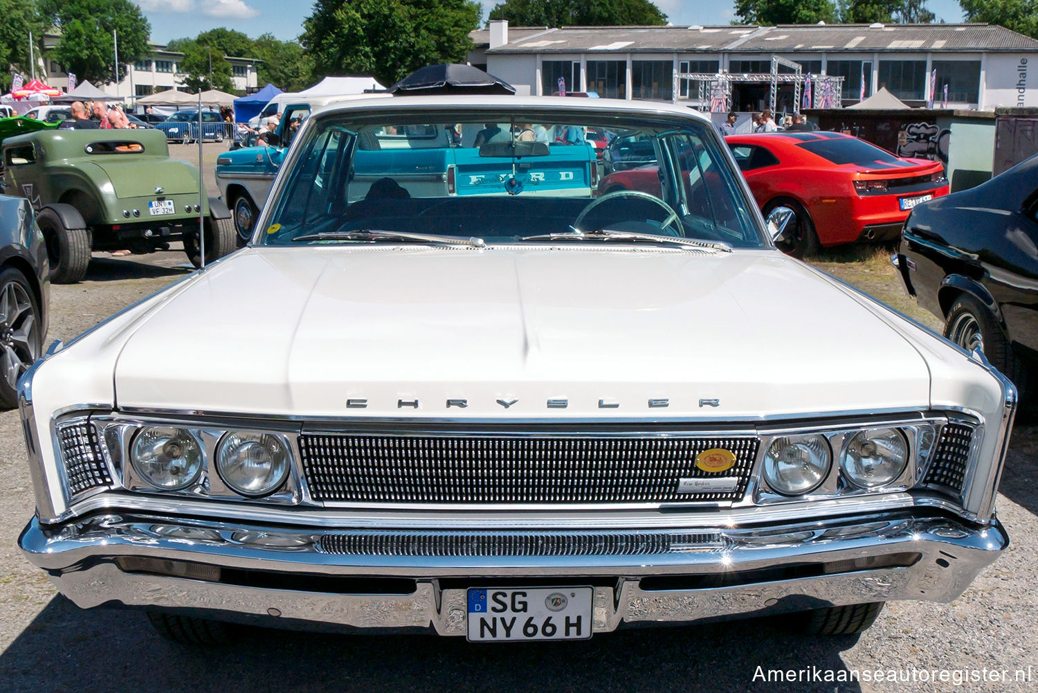Chrysler New Yorker uit 1966